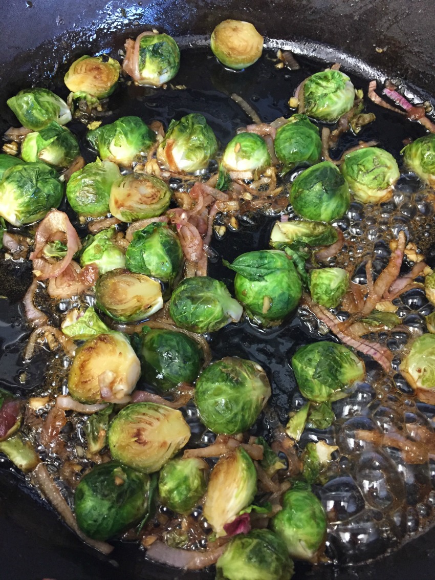 Oil-Free Roasted Brussel Sprouts with Pomegranate
