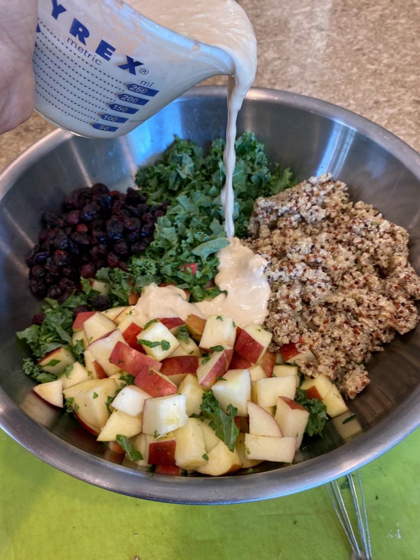 Mason Jar Kale, Quinoa and Apple Salad - Mountain Mama Cooks